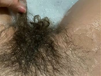 Hairy pussy underwater hairy fetish video 