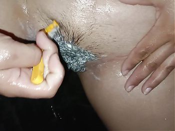 shaved my hairy vagina